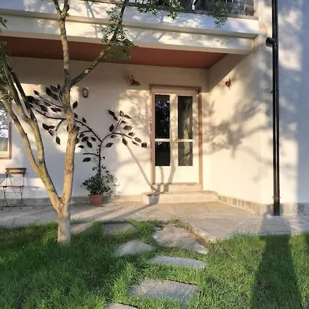 Apartamento Mirabella, Il Bosco In Citta.